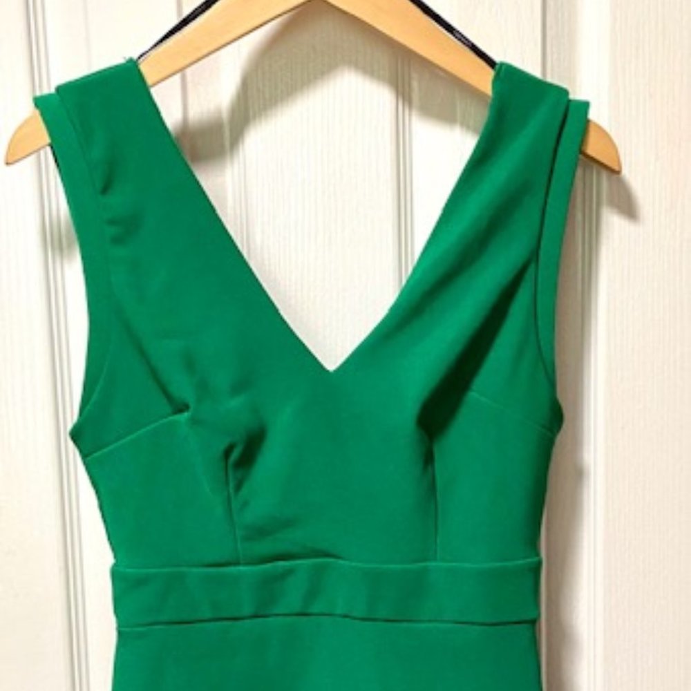 Forever 21 Green dress women party. Pre owned good condition